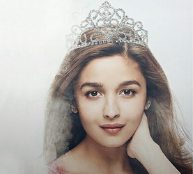 Alia Bhatt Awesome Pics with Crown