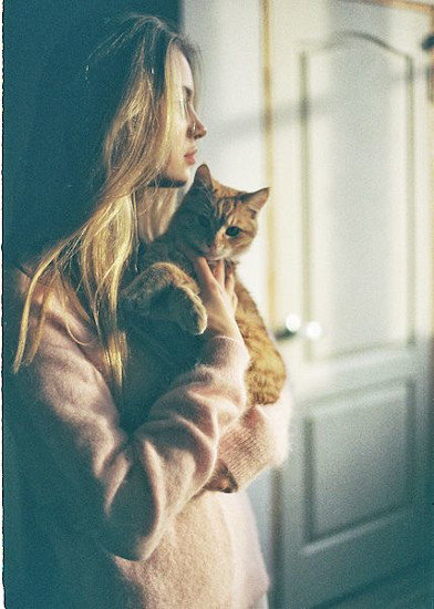 Girl with Cat profile pictures