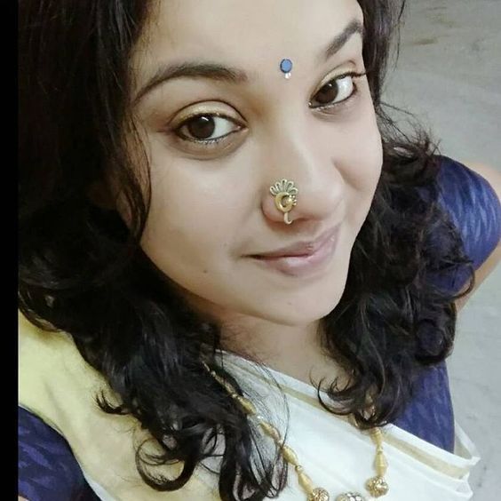 mookuthi Profile pictures